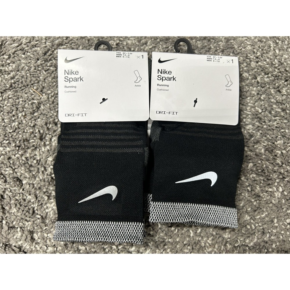 Nike Womens Size 7.5-9 Black Spark Cushioned Ankle Socks 2 Pair